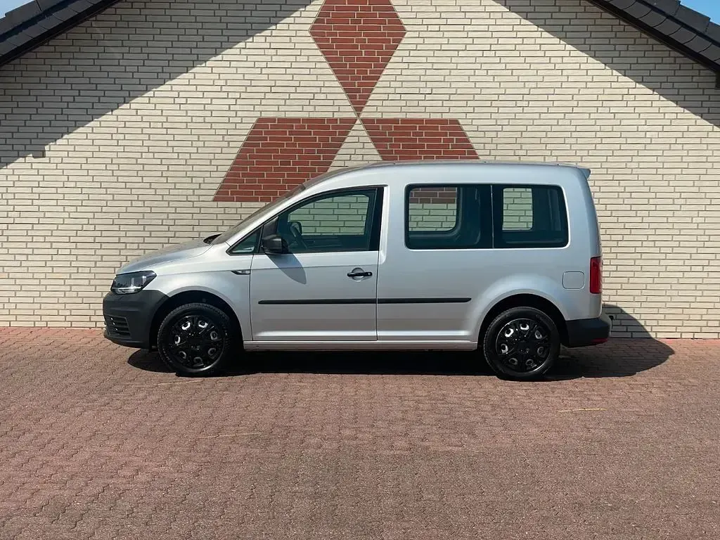 Gebraucht VW Caddy 131 PS (96 kW) 2020 Silber Van / Kleinbus