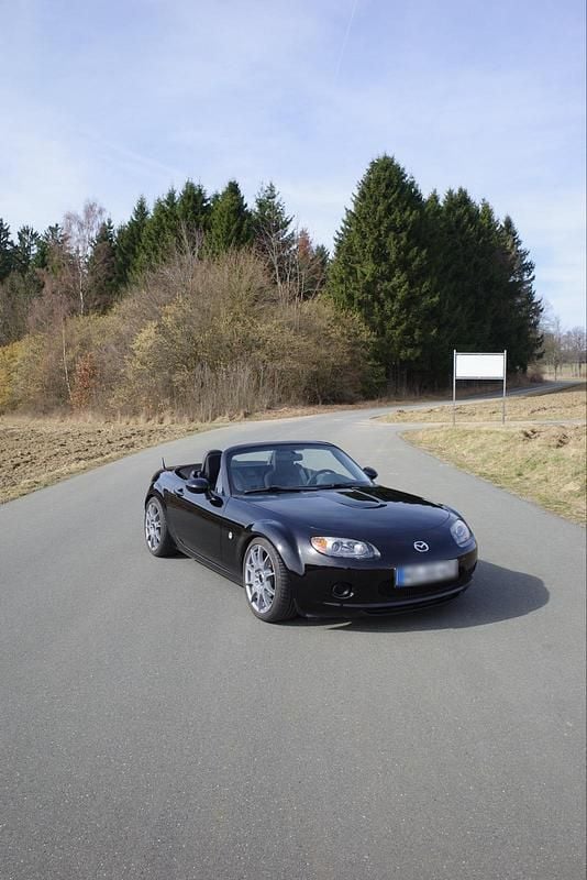 Gebraucht Mazda MX5 126 PS (92 kW) 2005 Schwarz Cabrio