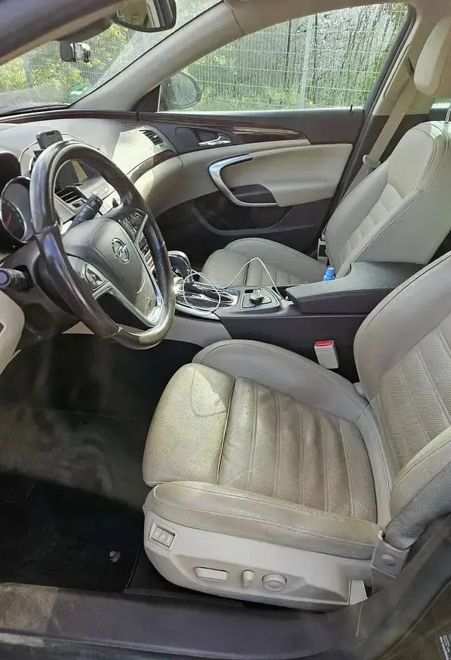 Używany Opel Insignia Active 194 KM (142 kW) 2012 Brązowy Kombi