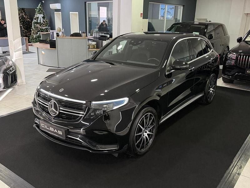 Schwarz unilack Gebraucht 2020 Mercedes EQC400 AMG line SUV | 28.900 € (Fairer Preis) - Bild 1/4