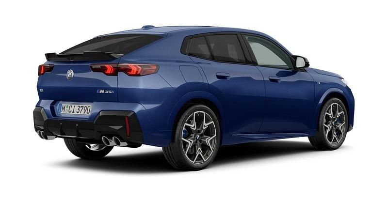 Gebraucht BMW X2 Luxury Line 300 PS (220 kW) 2025 Blau SUV