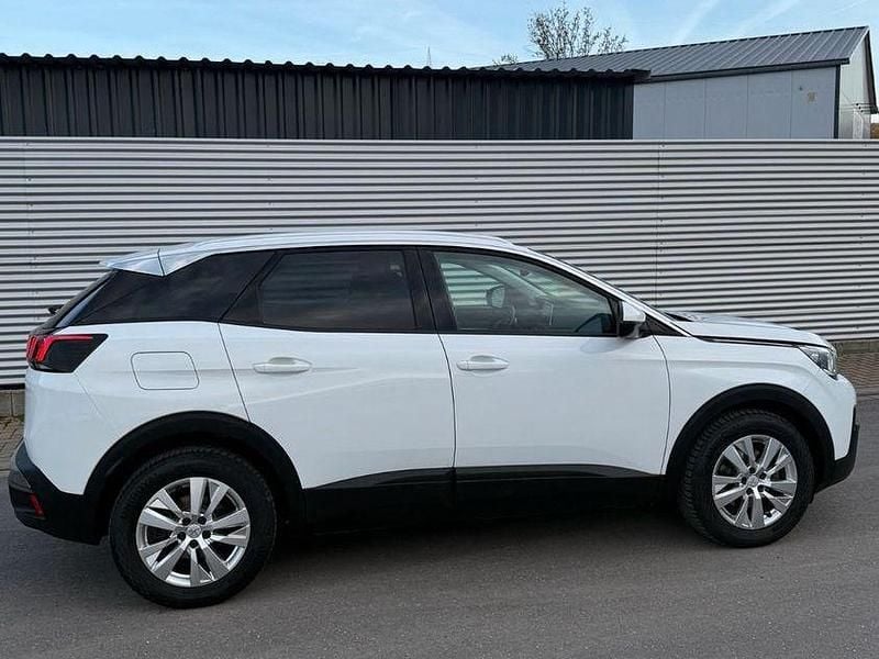 Gebraucht Peugeot 3008 Active 131 PS (96 kW) 2017 SUV