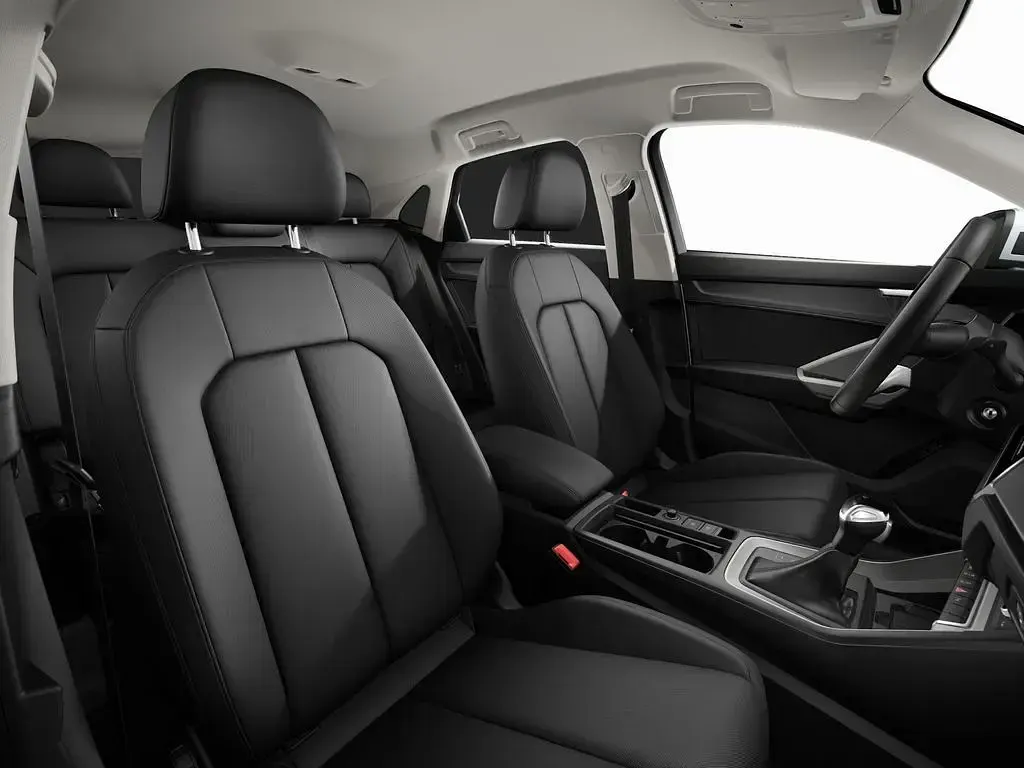 Gebraucht Audi Q3 Sportback S-Line 150 PS (110 kW) 2025 Gletscherweiß metallic SUV