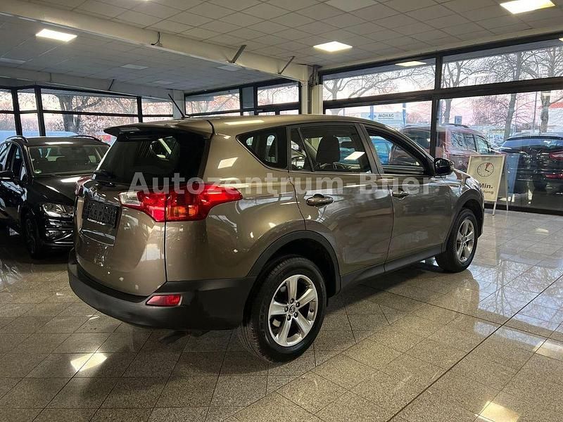 Gebraucht Toyota RAV4 124 PS (91 kW) 2015 Braun SUV