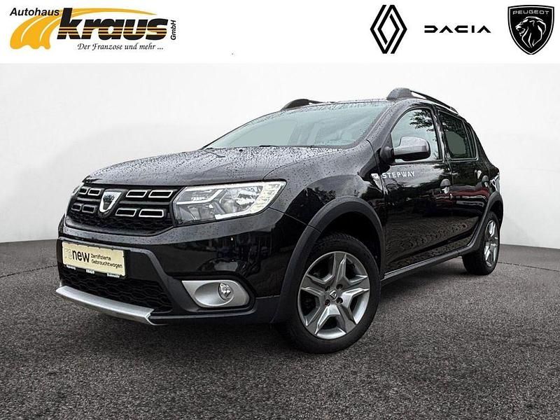 Perlmuttschwarz Gebraucht 2018 Dacia Sandero Prestige Kleinwagen | 8.477 € (Guter Preis) - Bild 1/4