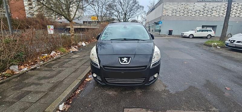 Gebraucht Peugeot 5008 Family 150 PS (110 kW) 2011 Schwarz Van / Kleinbus