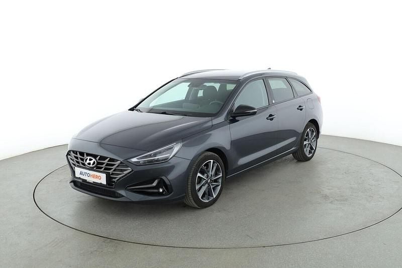 Grau Gebraucht 2021 Hyundai i30 Edition 30+ Kombi | 18.170 € (Teuer) - Bild 1/3
