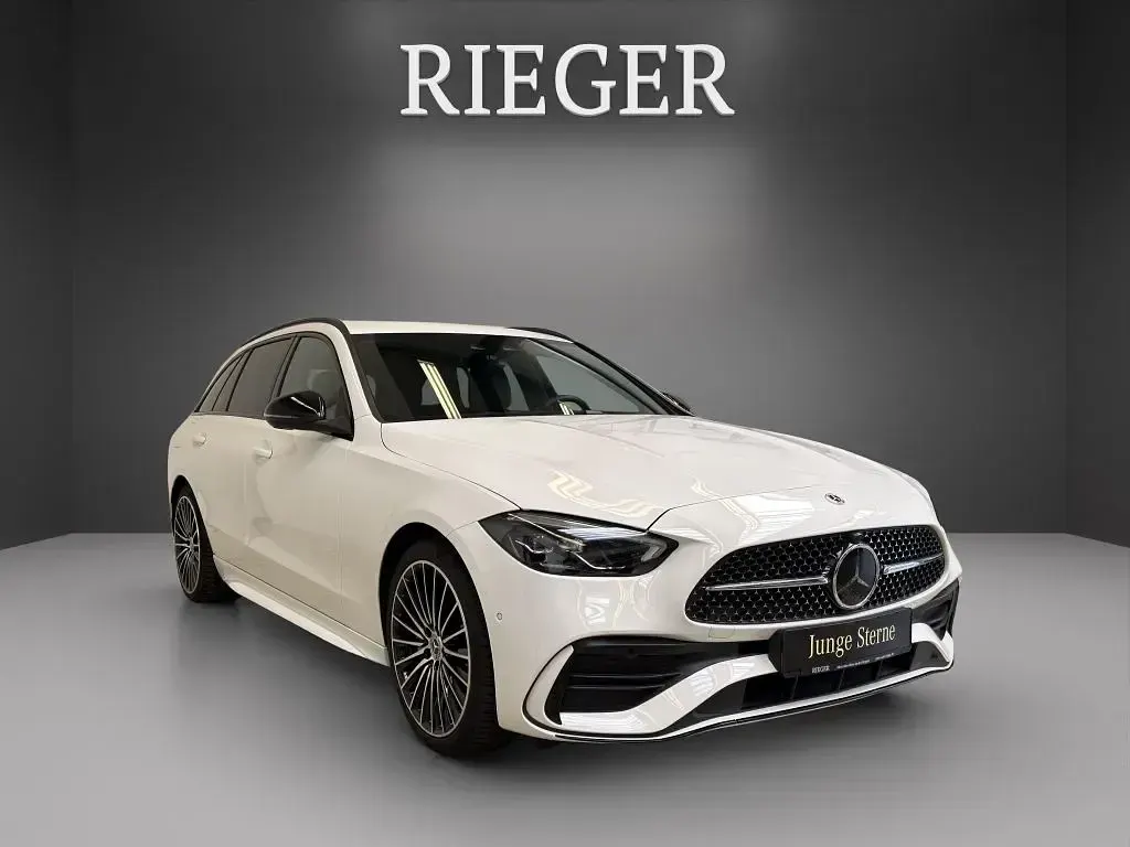 Gebraucht Mercedes C300 AMG 265 PS (194 kW) 2025 Weiß Kombi