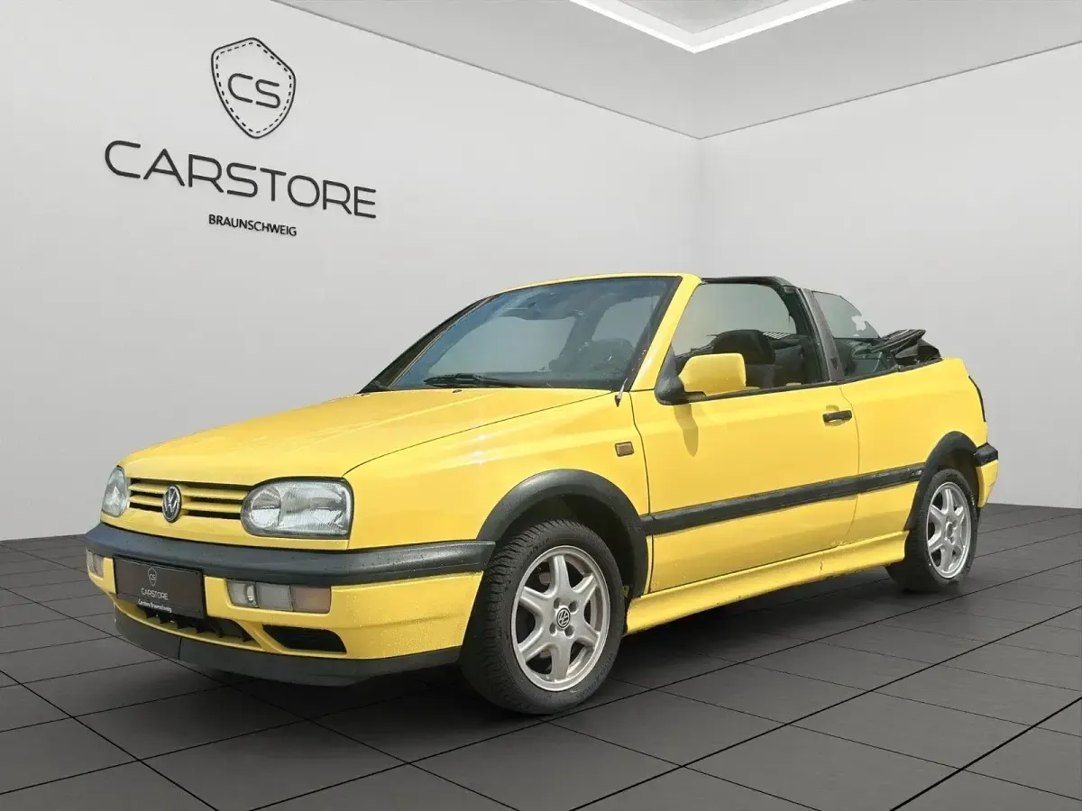 Gebraucht VW Golf Cabriolet Conceptline 90 PS (66 kW) 1996 Gold Cabrio