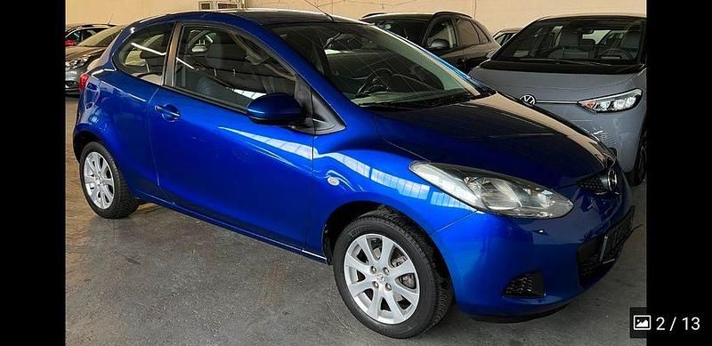 Second-hand Mazda 2 Inclusive 75 CP (55 kW) 2009 Albastru Hatchback
