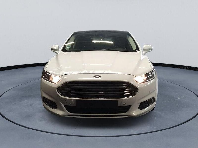 Weiß Gebraucht 2017 Ford Mondeo Limousine | 9.189 € (Fairer Preis) - Bild 1/4