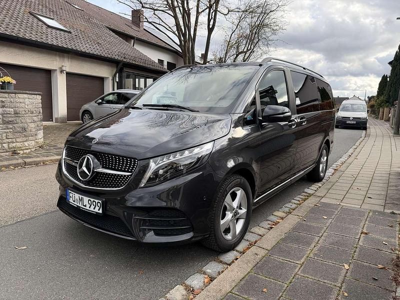 Gebraucht 2023 Mercedes E250 Avantgarde Edition Kombi | 56.500 € (Teuer) - Bild 1/4