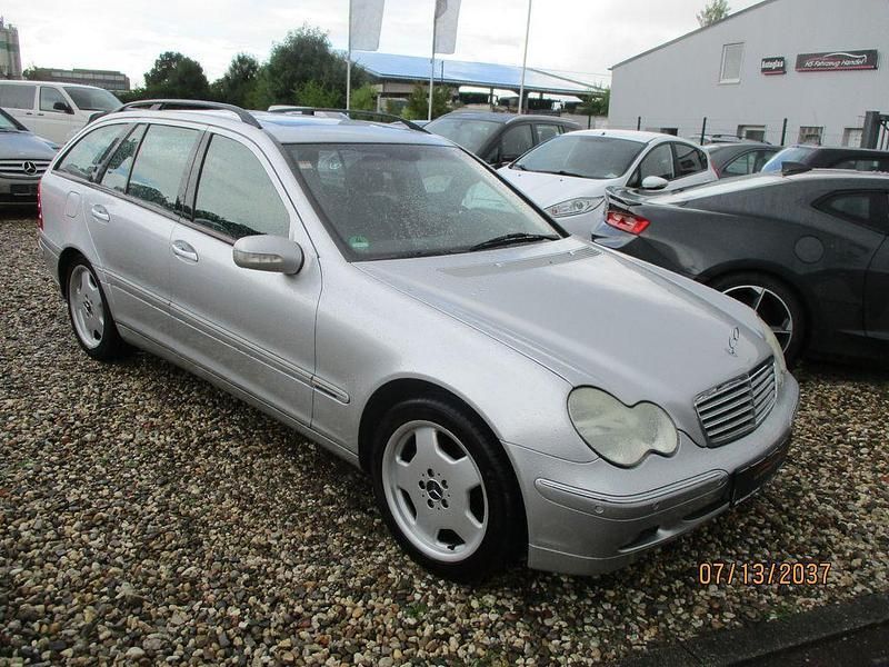 Gebraucht Mercedes C320 218 PS (160 kW) 2002 Silber Kombi