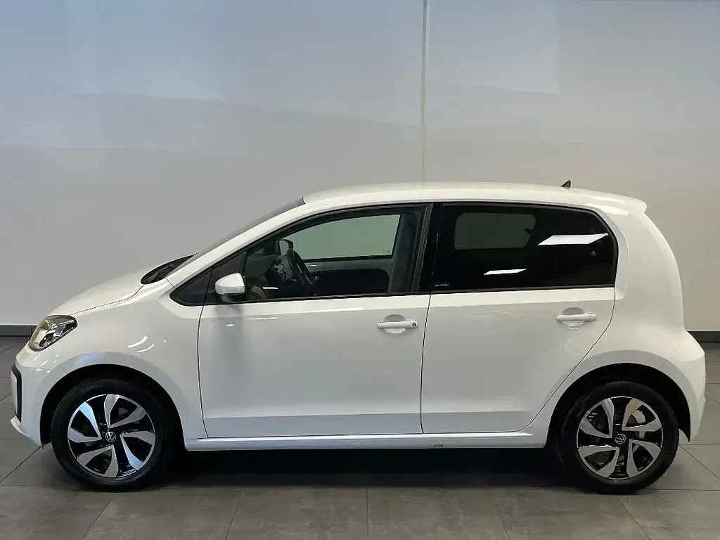 Używany VW up! Active 65 KM (47 kW) 2022 Biały Hatchback