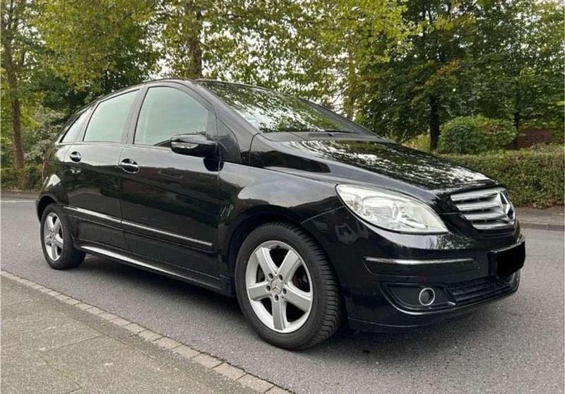 Gebraucht Mercedes B180 109 PS (80 kW) 2006 Schwarz Van / Kleinbus
