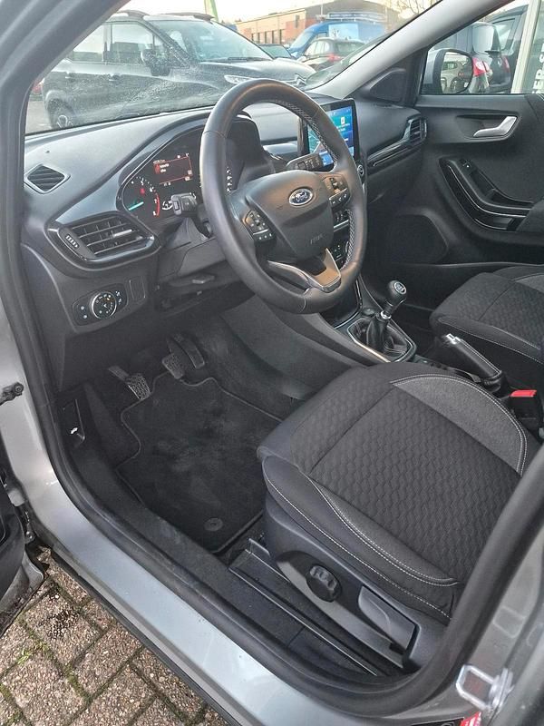 Gebraucht Ford Puma Titanium 125 PS (91 kW) 2022 Silber SUV