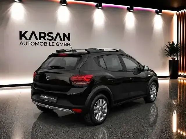 Gebraucht Dacia Sandero Comfort 91 PS (66 kW) 2022 Schwarz Kleinwagen