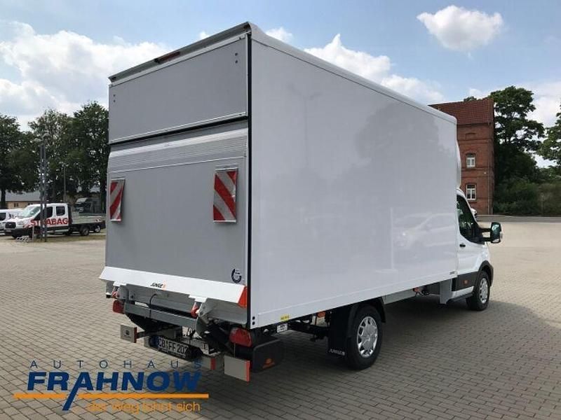 Gebraucht Ford Transit Trend 159 PS (116 kW) 2023 Frost weiß (weiss) Van