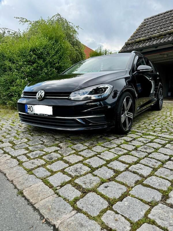 Schwarz Gebraucht 2019 VW Golf VII IQ Drive Kombi | 19.299 € (Fairer Preis) - Bild 1/4
