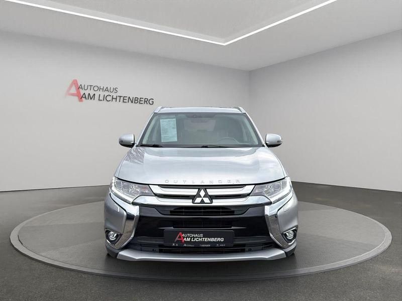 Gebraucht Mitsubishi Outlander Top 150 PS (110 kW) 2018 Silber SUV