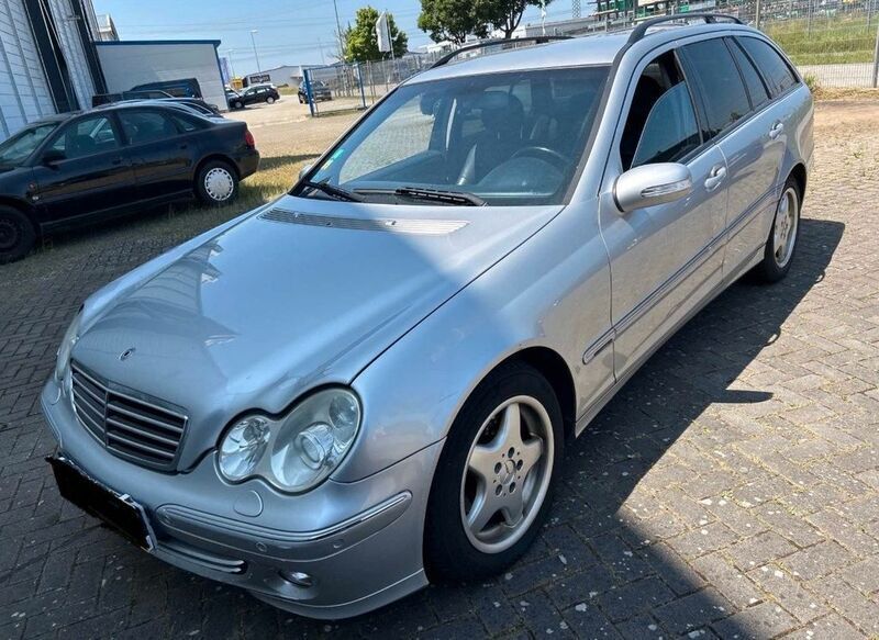 Silber Gebraucht 2004 Mercedes C270 Kombi | 1.499 € (Superpreis) - Bild 1/4