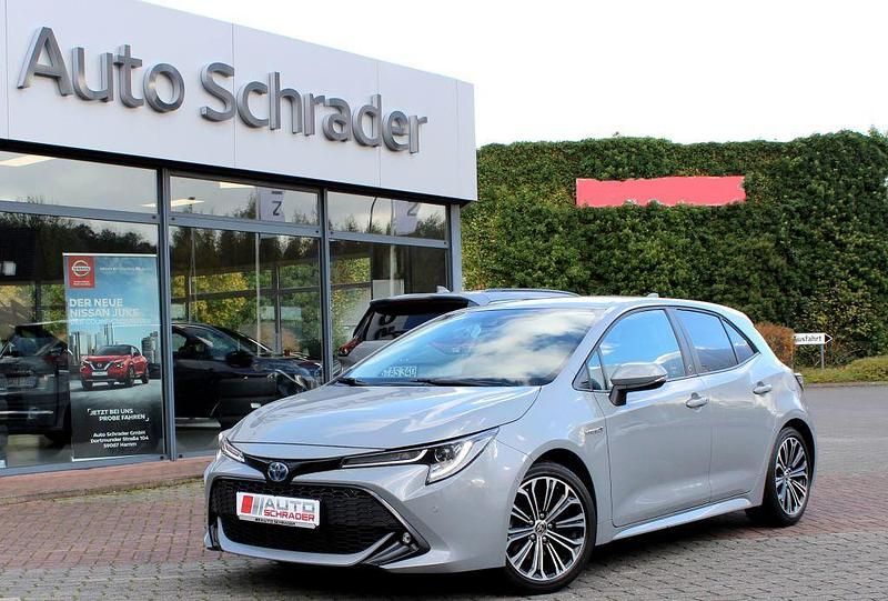 Grau Gebraucht 2020 Toyota Corolla Team Limousine | 22.990 € (Fairer Preis) - Bild 1/4