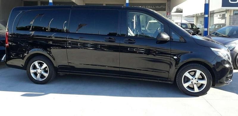 Gebraucht Mercedes Vito 163 PS (119 kW) 2017 Schwarz metallic Van