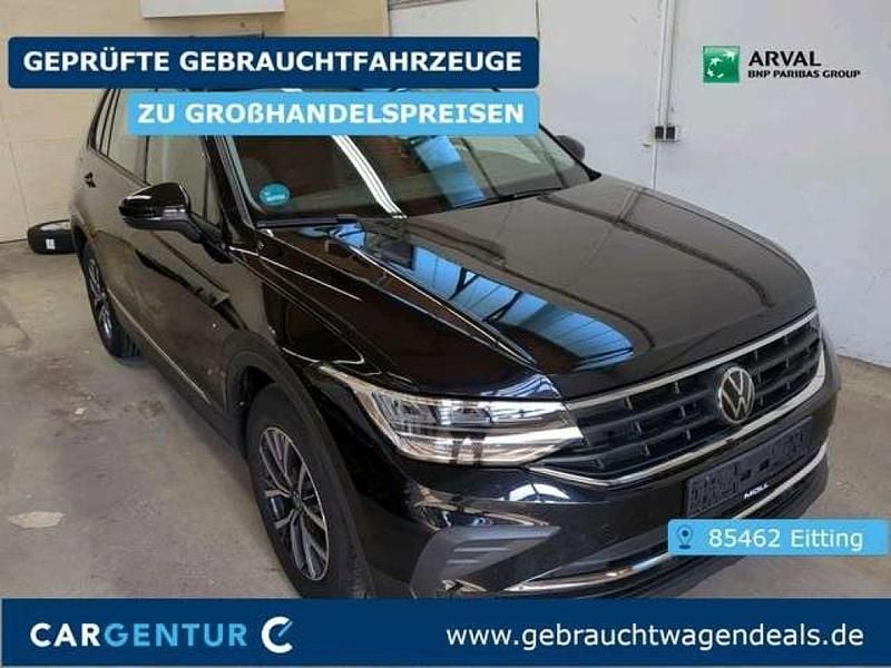 Deep black perleffekt Gebraucht 2022 VW Tiguan Life SUV | 22.795 € (Superpreis) - Bild 1/2