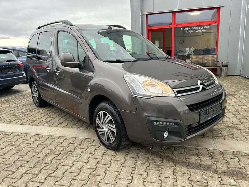 Gebraucht Citroën Berlingo Shine 99 PS (72 kW) 2016 Braun Van / Kleinbus