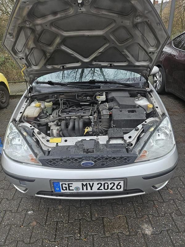 Gebraucht Ford Focus 101 PS (74 kW) 2003 Grau Limousine