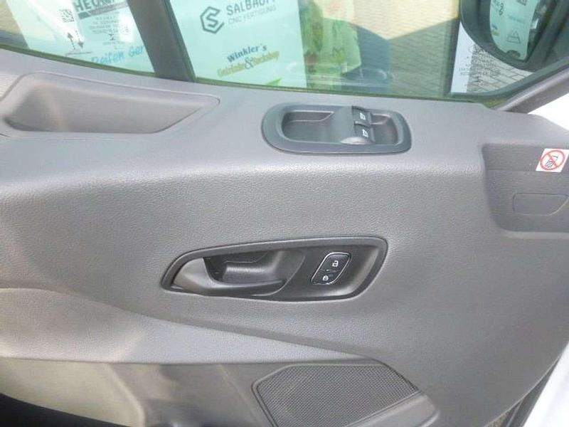 Gebraucht Ford Transit Trend 131 PS (96 kW) 2022 Frostweiß Van / Kleinbus