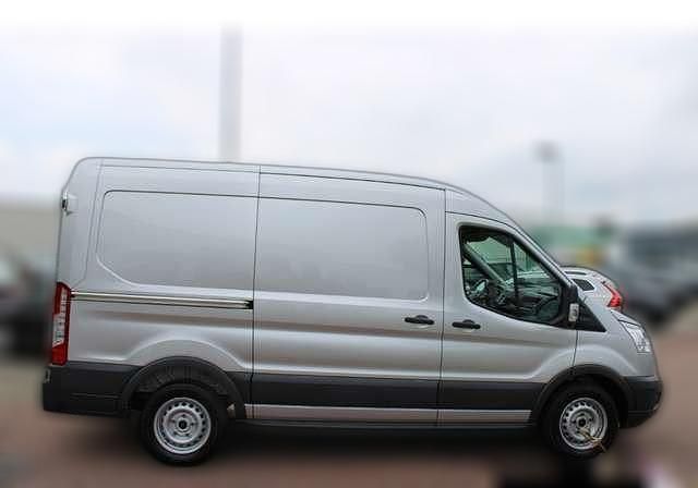 Gebraucht Ford Transit Trend 105 PS (77 kW) 2018 Silber metallic