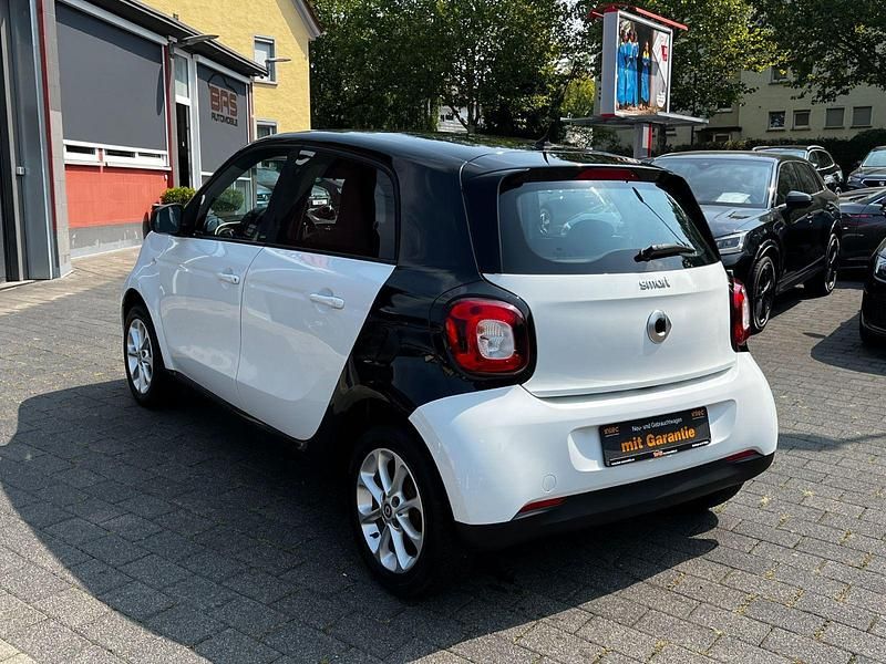 Gebraucht Smart ForFour Passion 90 PS (66 kW) 2016 Schwarz Kleinwagen