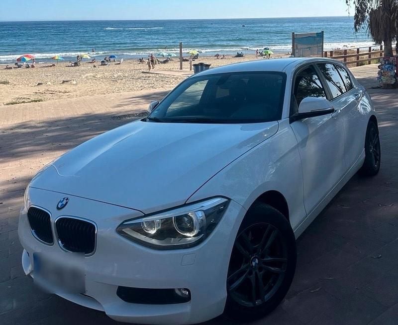 Weiß Gebraucht 2014 BMW 116 Comfort Edition Kleinwagen | 6.000 € (Superpreis) - Bild 1/4