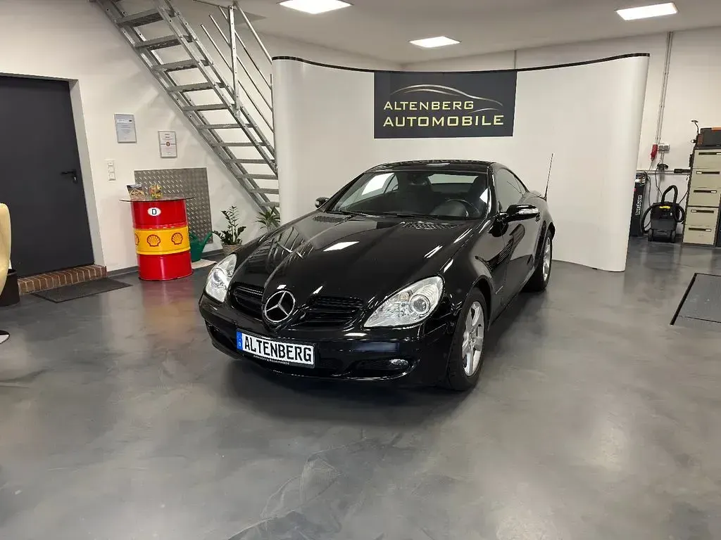Gebraucht Mercedes SLK200 163 PS (119 kW) 2007 Schwarz Cabrio