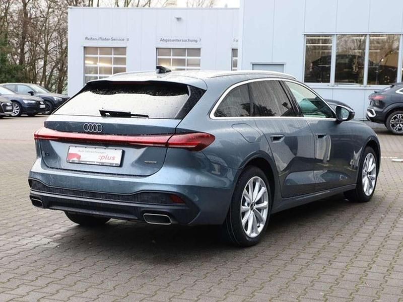Gebraucht Audi A5 Ambiente 204 PS (150 kW) 2025 Horizontblau metallic Kombi
