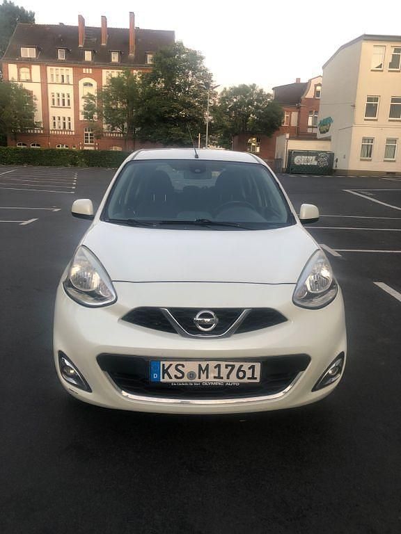 Weiß Gebraucht 2014 Nissan Micra Acenta Kleinwagen | 3.900 € (Guter Preis) - Bild 1/4