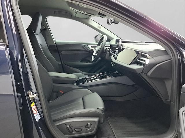 Gebraucht Audi A5 Ambiente 204 PS (150 kW) 2025 Firmamentblau metallic Kombi