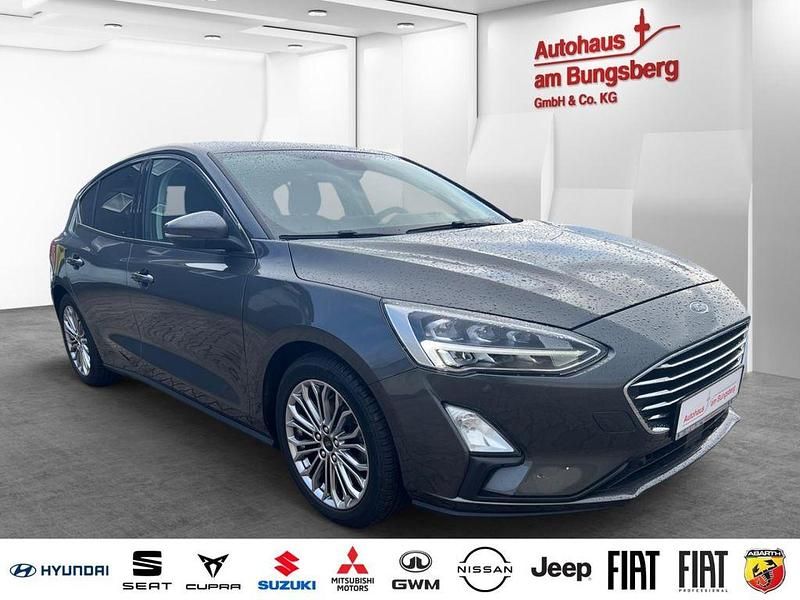 Używany Ford Focus Titanium 125 KM (91 kW) 2018 Szary Sedan/Limuzyna