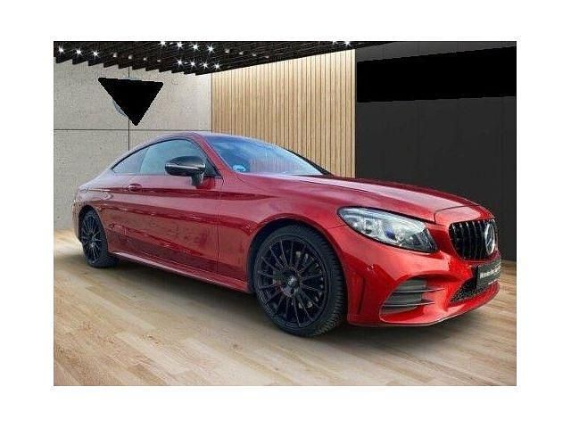 Gebraucht Mercedes C300 AMG 258 PS (189 kW) 2020 Rot Coupé