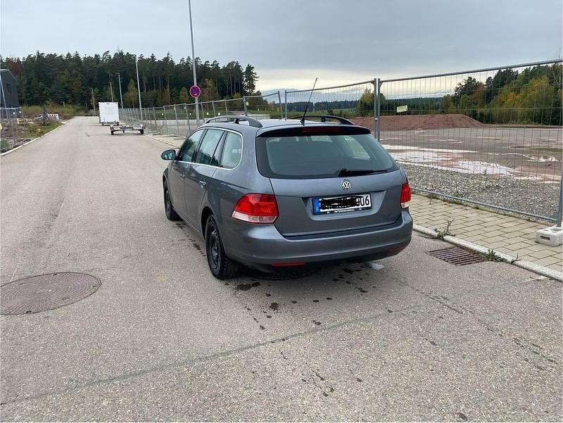 Grau Gebraucht 2008 VW Golf V Kombi | 5.900 € - Bild 1/4