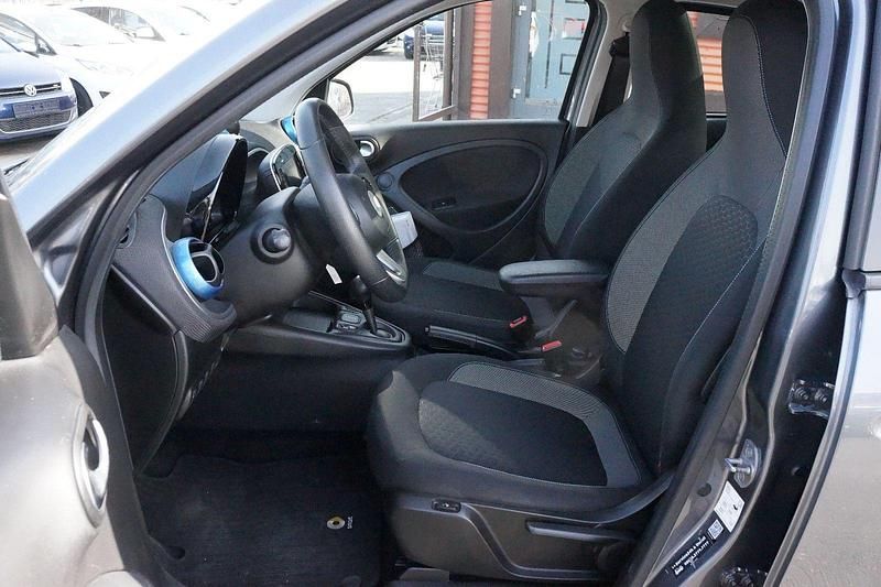 Gebraucht Smart ForFour Electric Drive 60 kW (82 PS) 2020 Grau Kleinwagen