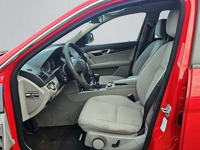 Gebraucht Mercedes C180 156 PS (114 kW) 2008 Feueropal  unilack Limousine