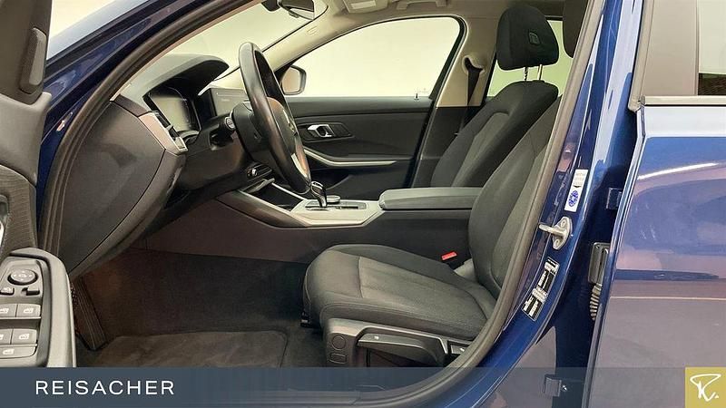 Gebraucht BMW 320 Advantage 190 PS (139 kW) 2021 Blau Limousine
