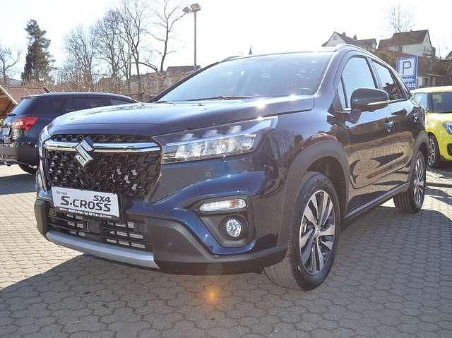 Sphere blue pearl Neu 2025 Suzuki SX4 S-Cross SUV | 35.990 € (Etwas zu teuer) - Bild 1/4