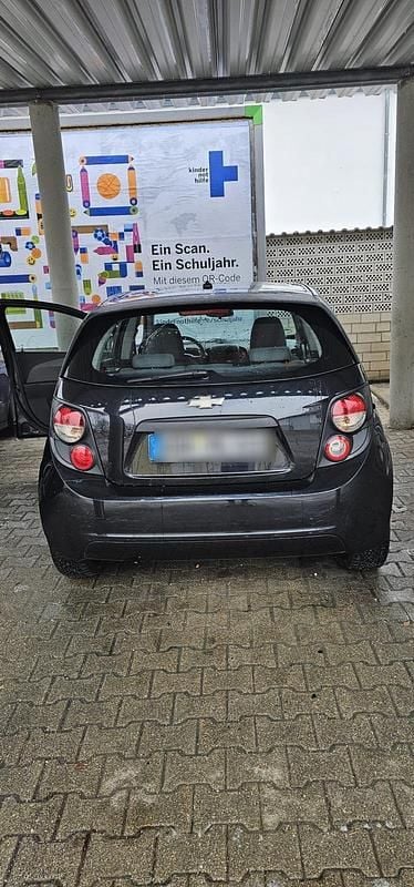 Gebraucht Chevrolet Aveo 69 PS (50 kW) 2013 Schwarz Limousine