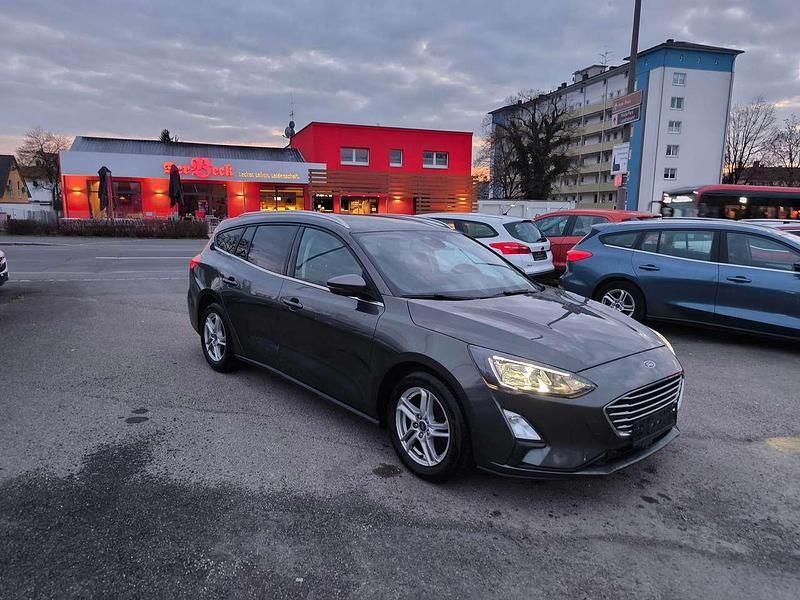 Gebraucht Ford Focus 125 PS (91 kW) 2021 Magneticgrau (metallic) Kombi