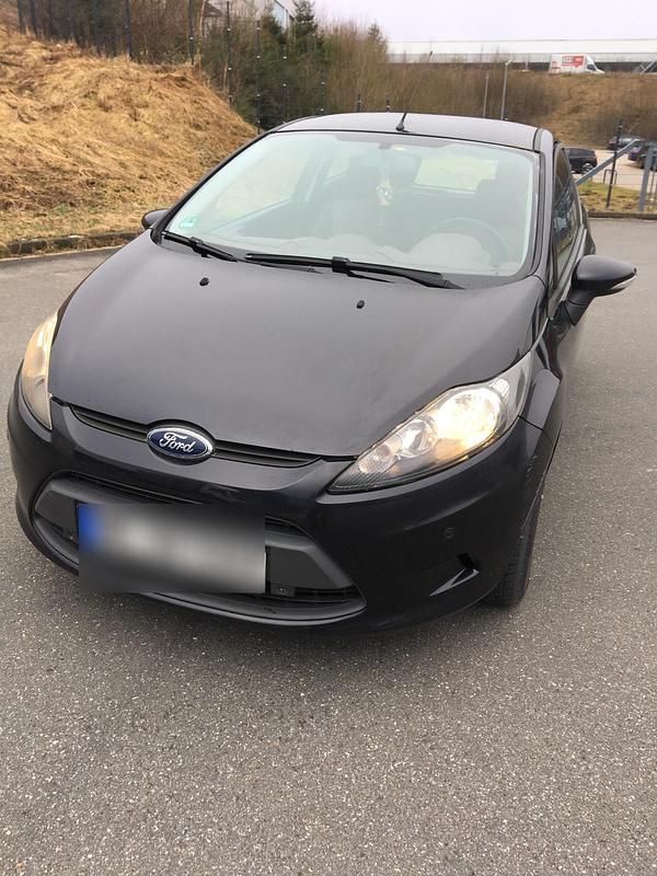 Gebraucht Ford Fiesta 90 PS (66 kW) 2009 Schwarz Kleinwagen