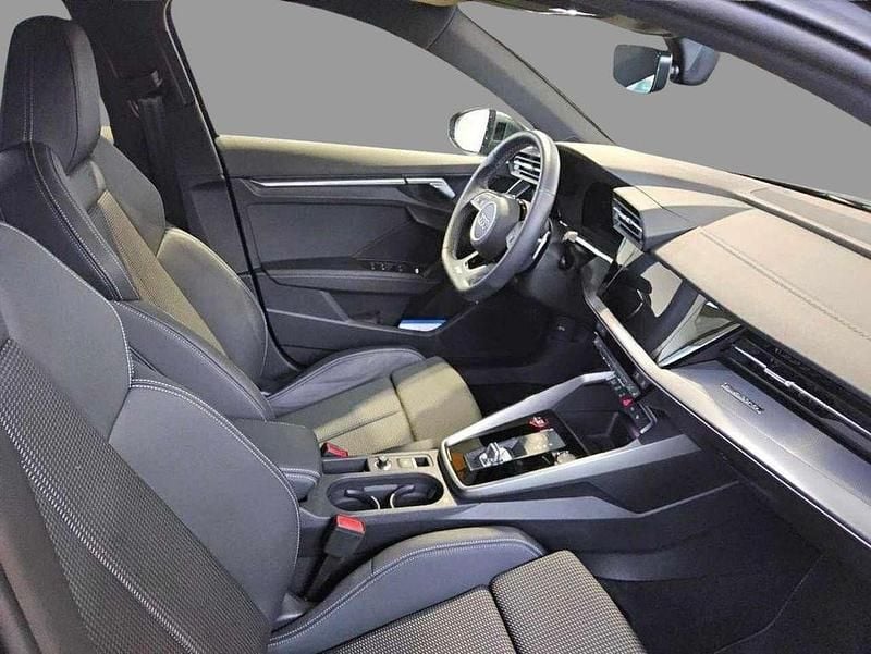 Gebraucht Audi S3 Ambiente 310 PS (228 kW) 2024 Blau Limousine