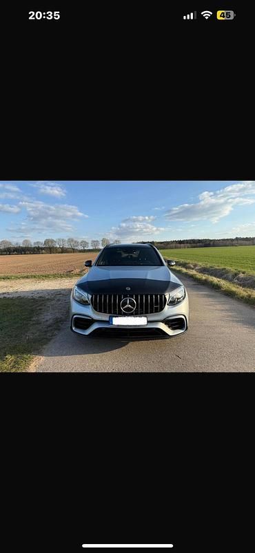 Silber Gebraucht 2018 Mercedes GLC63 AMG SUV | 48.500 € (Superpreis) - Bild 1/4